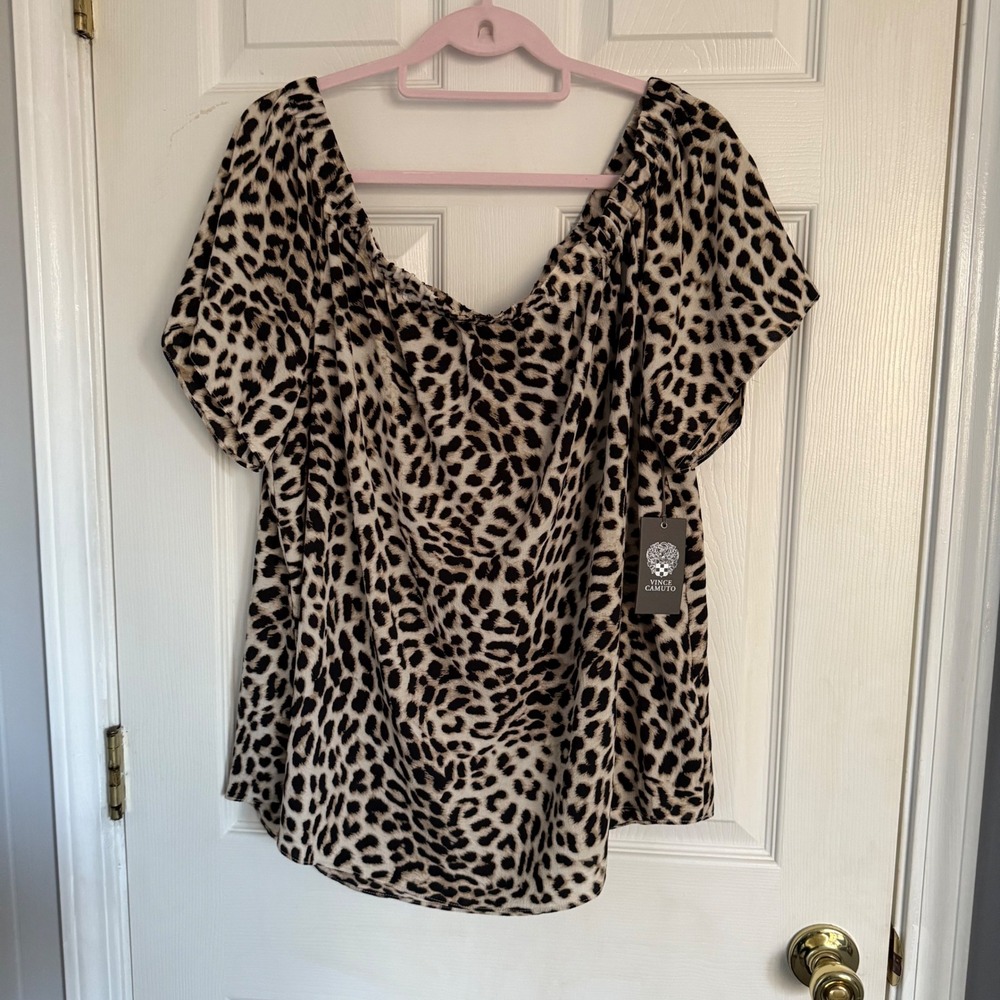 Vince Camuto Womens Leopard Print Off The Shoulder Top Size L NWT